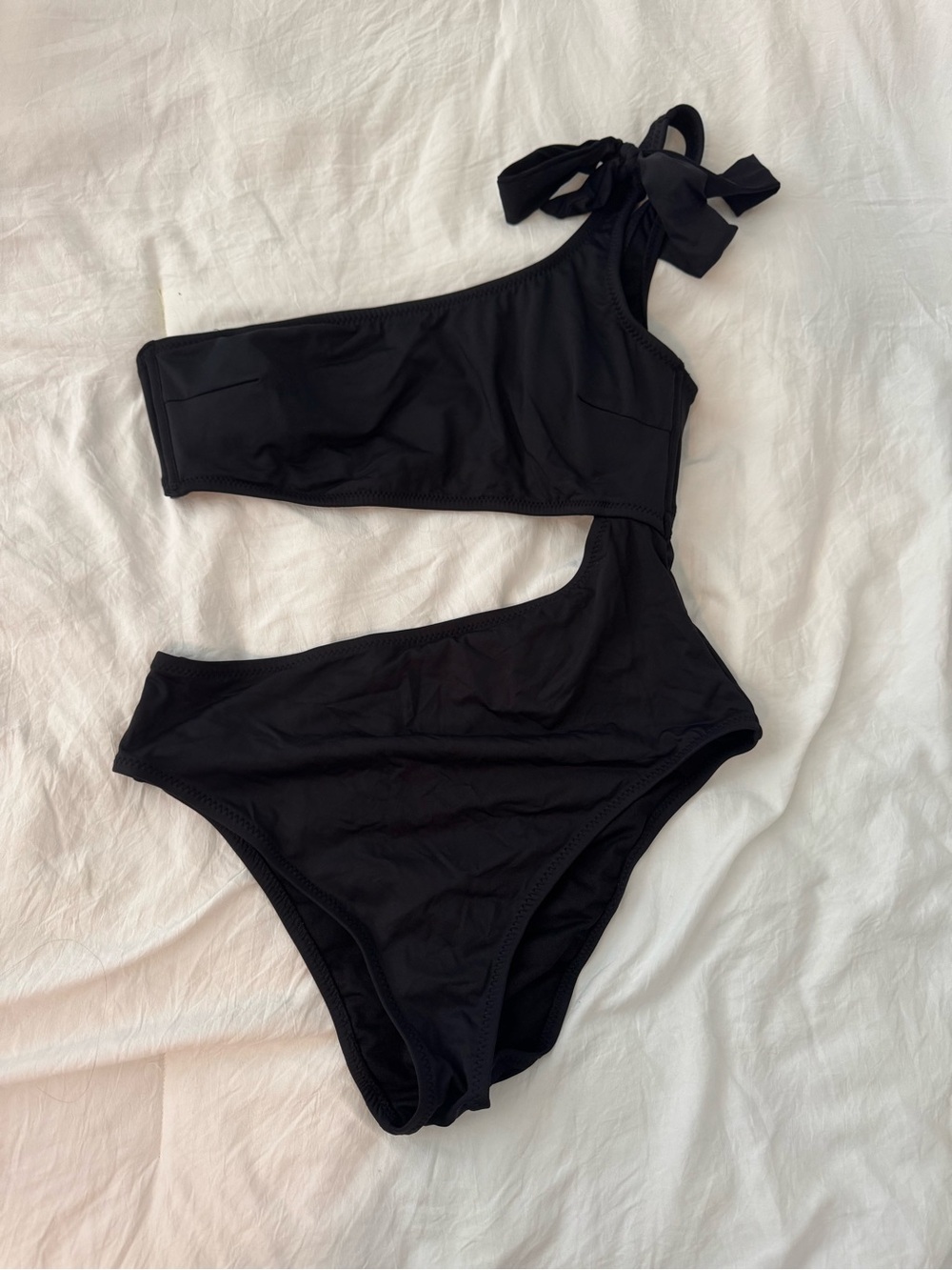 Shade & Shore Black One-Shoulder Cutout One-Piece Swimsuit